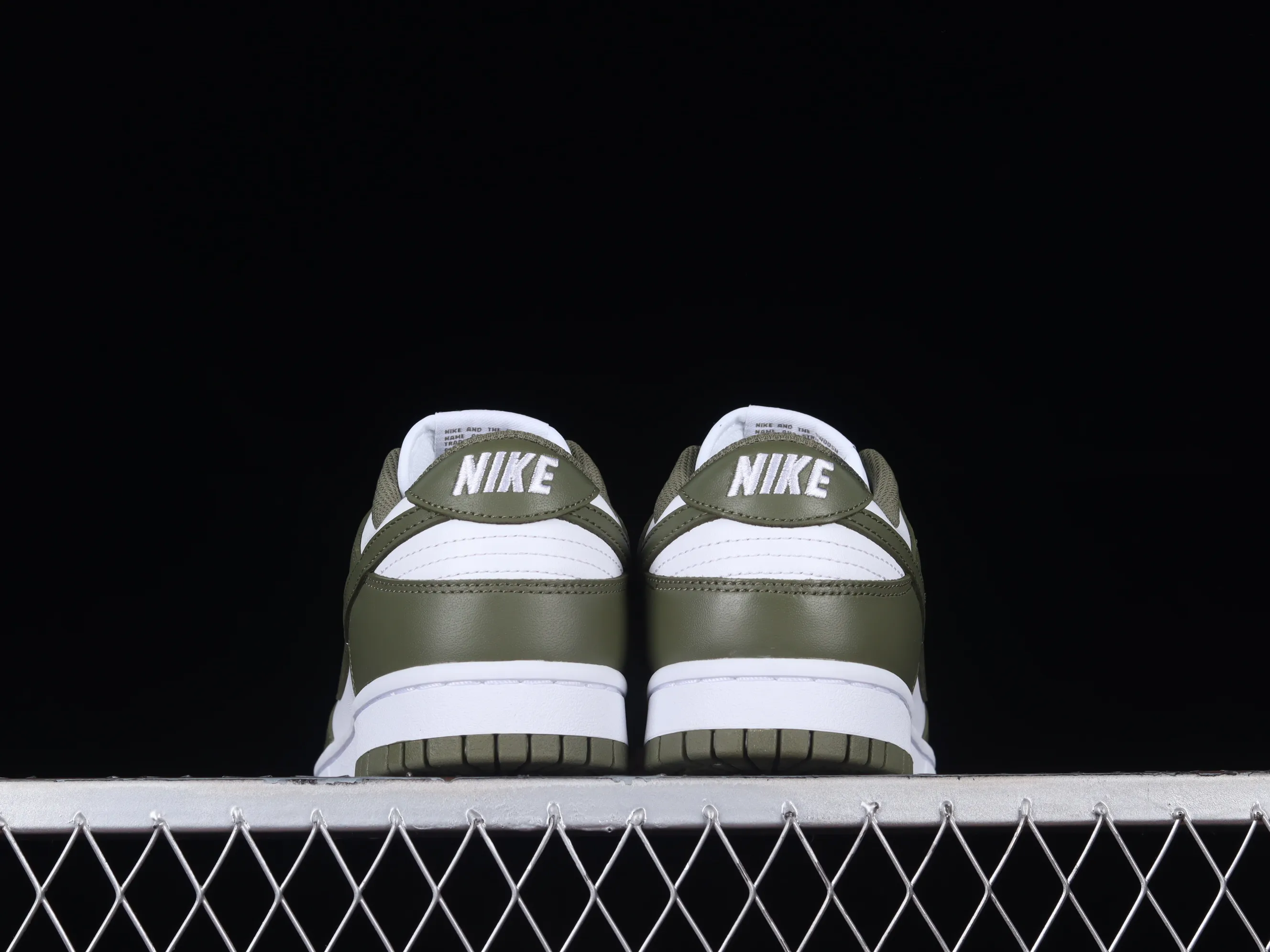 All categories Nk SB Dunk series Nk SB Dunk Low low-top sneakers M version pure original Nk Dunk Low olive green SB smashed backboard fashion casual sneakers DD1503-120
